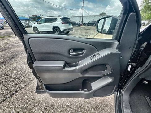 Used 2022 Nissan Frontier S w/ Technology Package RWD image 21