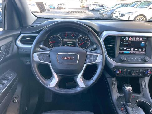Used 2018 GMC Acadia SLT image 8