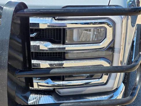 Used 2025 Ford F350 Lariat w/ Chrome Package AWD/4WD image 3