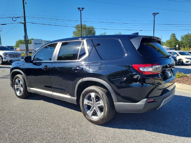 Certified 2025 Honda Pilot EX-L image 6