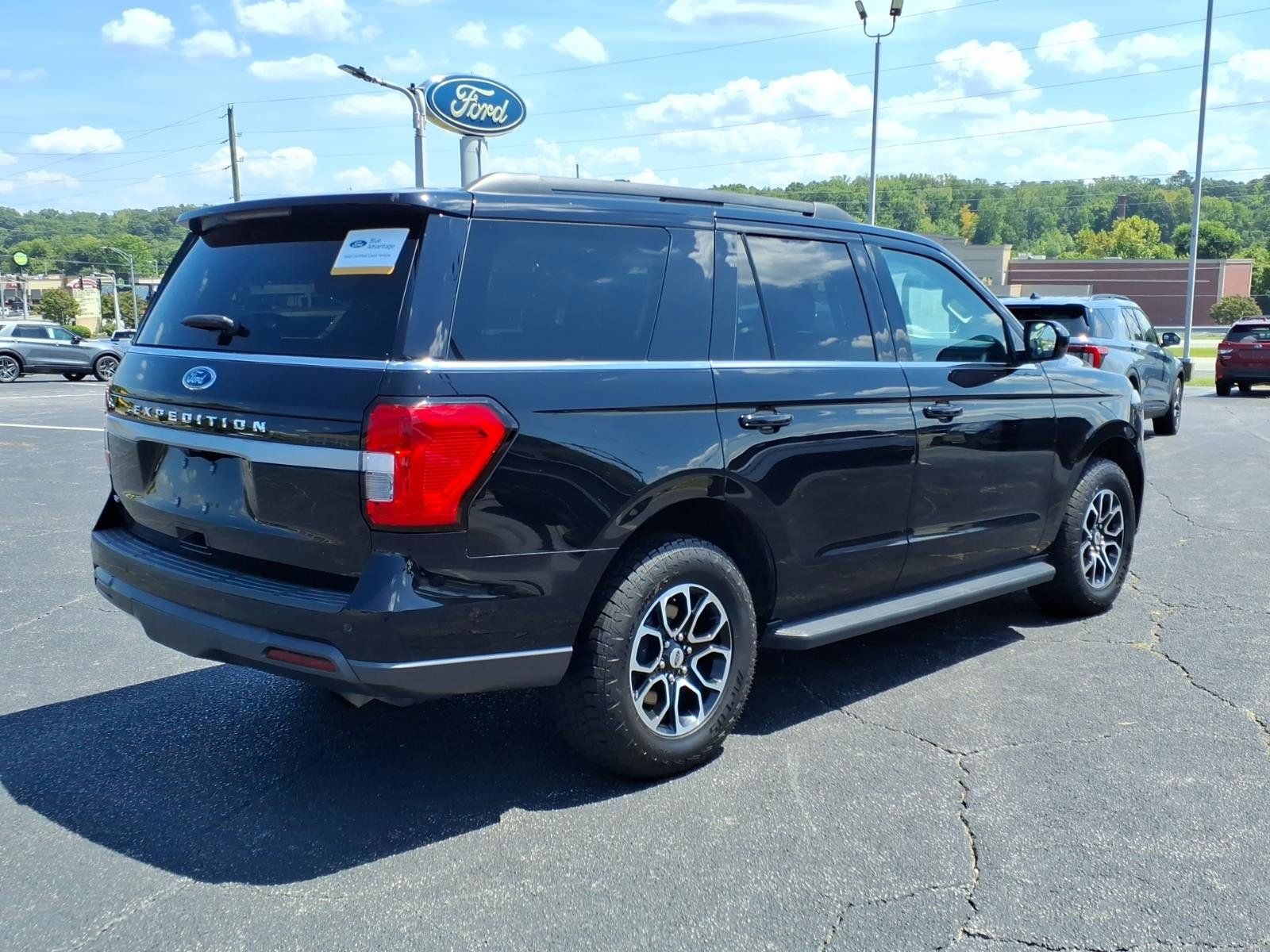 Certified 2022 Ford Expedition XLT AWD/4WD image 8