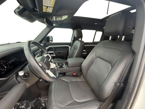 Used 2023 Land Rover Defender 110 SE AWD/4WD image 10