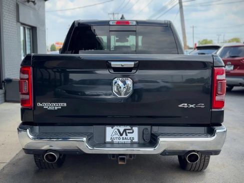 Used 2019 RAM 1500 Laramie AWD/4WD image 3