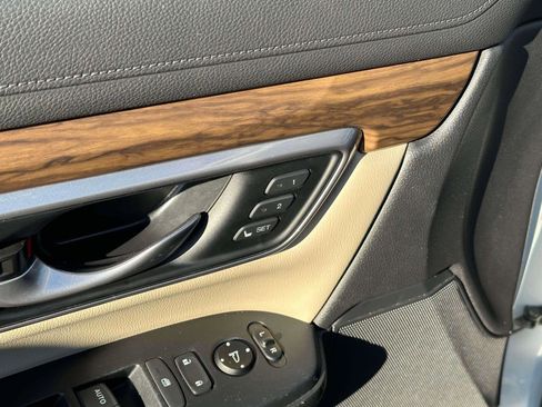 Used 2020 Honda CR-V EX-L image 17