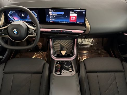 Used 2025 BMW X3 xDrive30i w/ Premium Package image 3