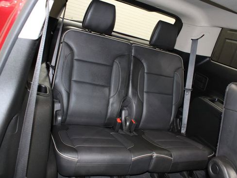 Used 2017 GMC Acadia Denali w/ Technology Package AWD/4WD image 26