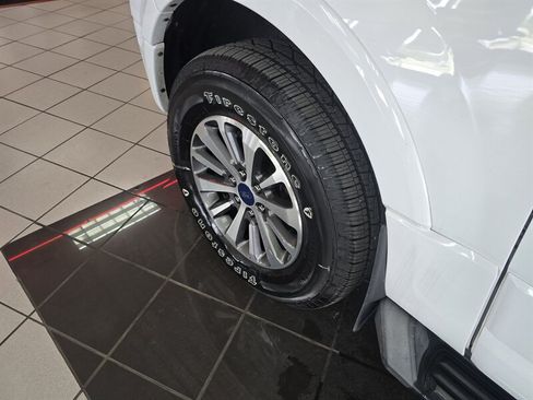 Used 2017 Ford Expedition EL XLT AWD/4WD image 41
