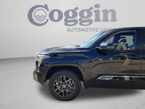 Certified 2025 Toyota Tundra Platinum AWD/4WD image 32