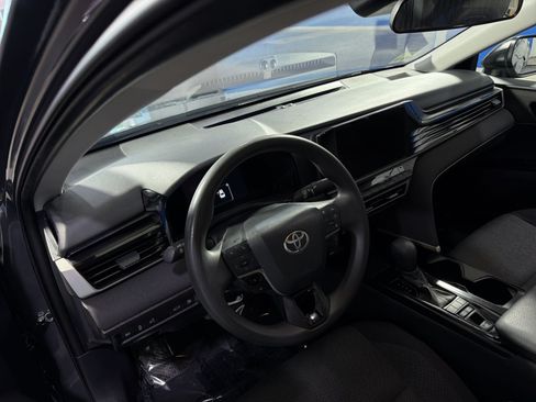 Used 2025 Toyota Camry LE FWD image 16