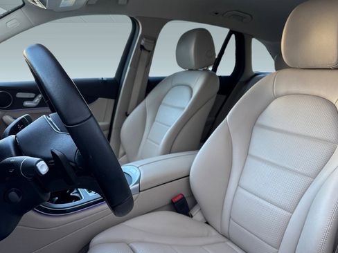 Certified 2022 Mercedes-Benz GLC 300 4MATIC image 19