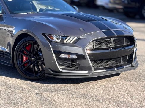 Certified 2021 Ford Mustang Shelby GT500 w/ Technology Package image 3