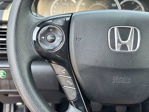 Used 2016 Honda Accord LX image 22