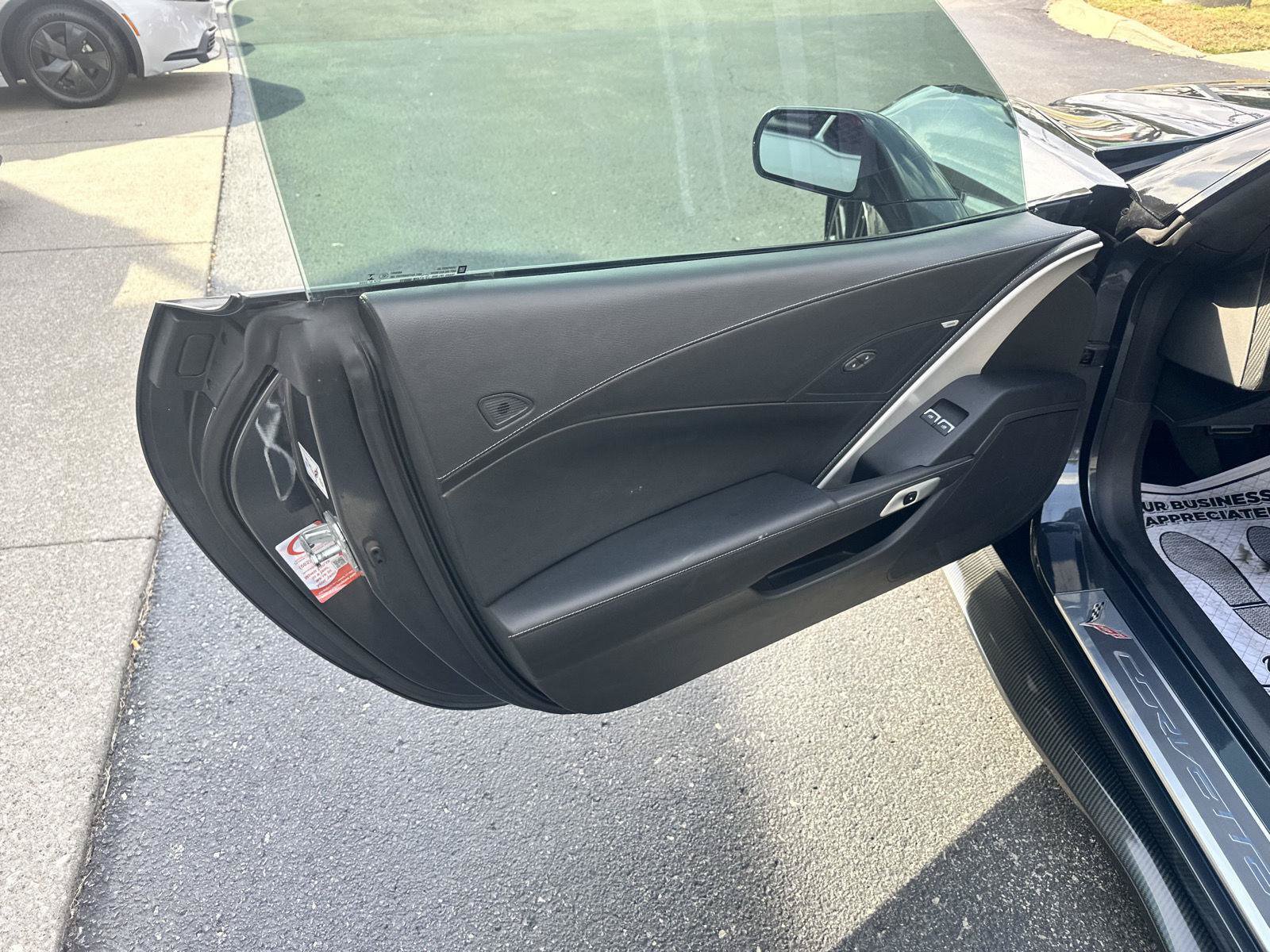 Used 2018 Chevrolet Corvette Z06 RWD image 16