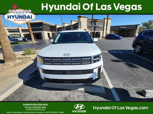 Used 2025 Hyundai Santa Fe SEL FWD image 1