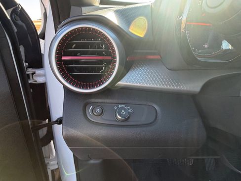 New 2026 Chevrolet Trax RS w/ Sunroof Package image 18