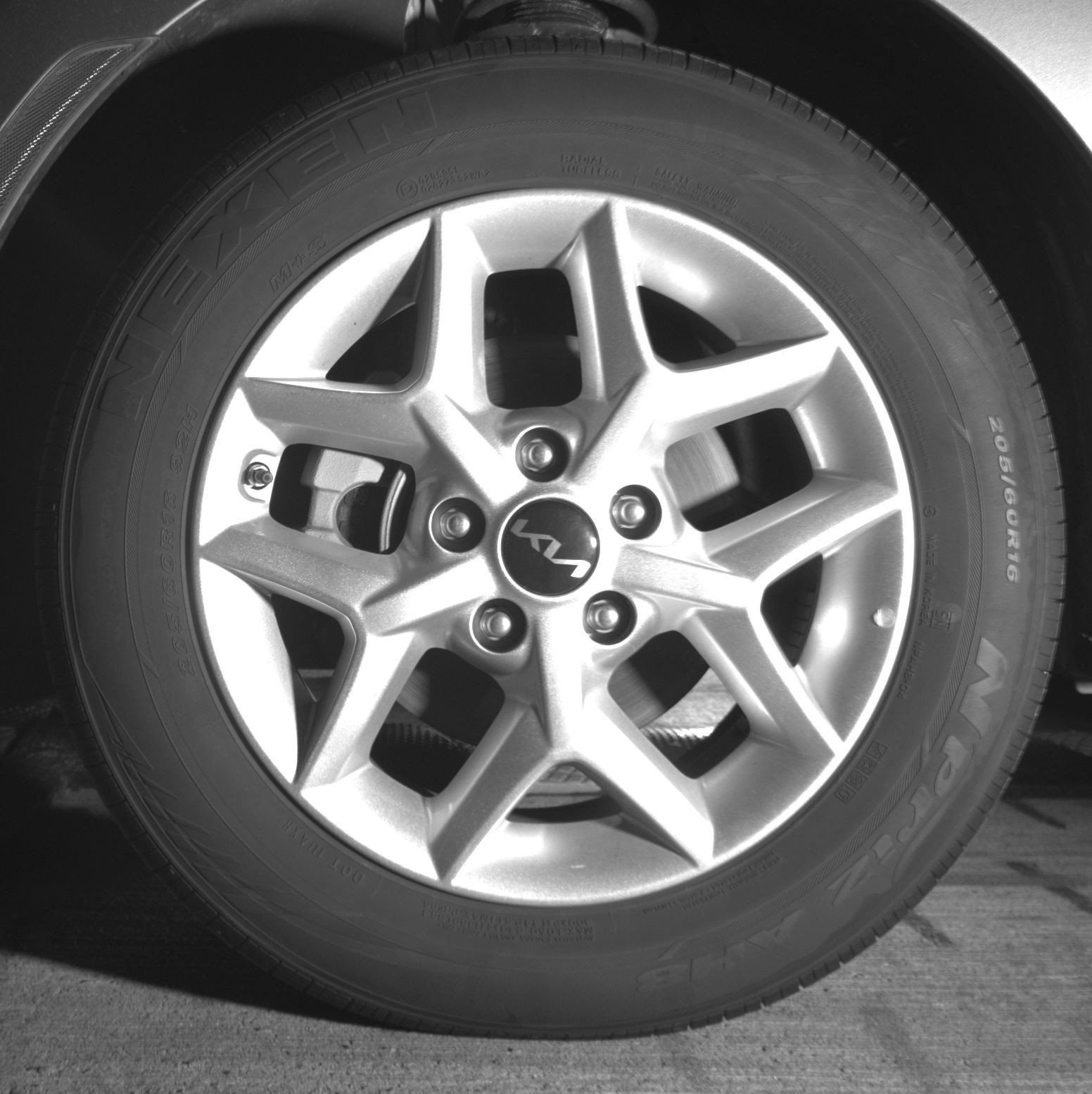 Used 2025 Kia Soul LX w/ LX Technology Package FWD image 13