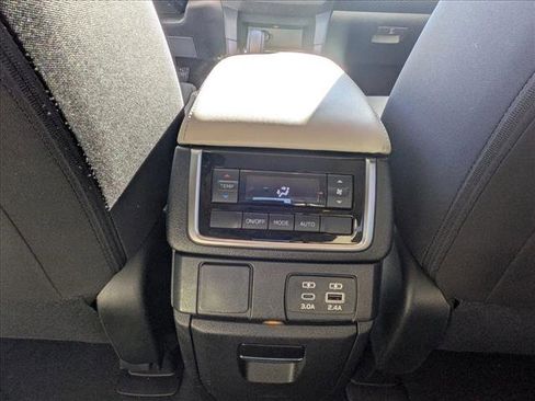 Certified 2024 Subaru Ascent Premium w/ Convenience Package image 14