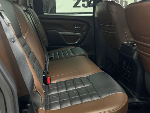 Used 2017 Nissan Titan Platinum Reserve image 23