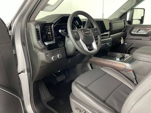 New 2026 GMC Sierra 2500 SLT w/ SLT Premium Package AWD/4WD image 3