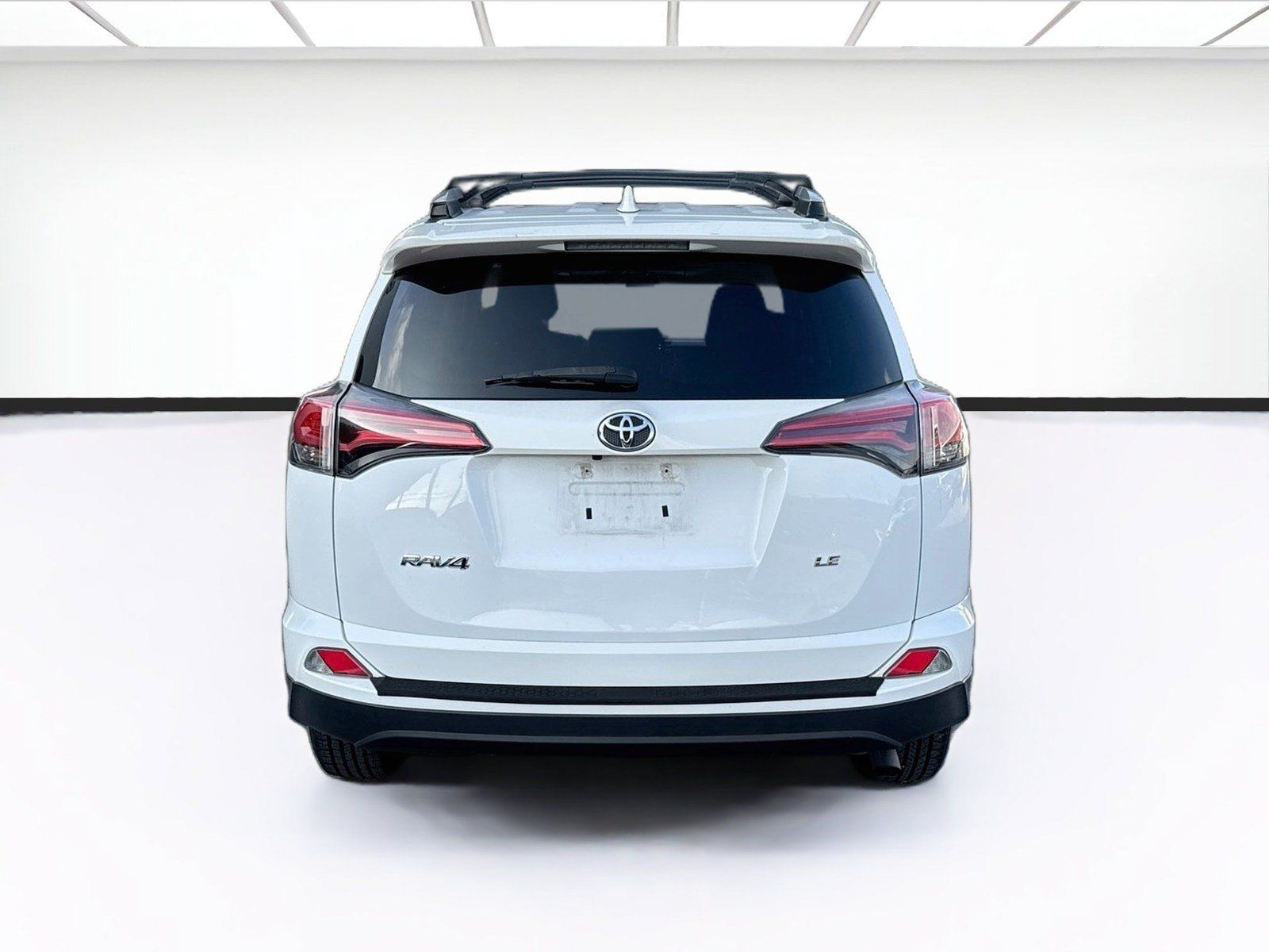 Used 2017 Toyota RAV4 LE w/ Carpet Mat Package FWD image 5