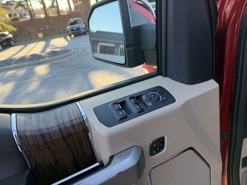 Used 2018 Ford F150 Lariat w/ Equipment Group 502A Luxury image 8