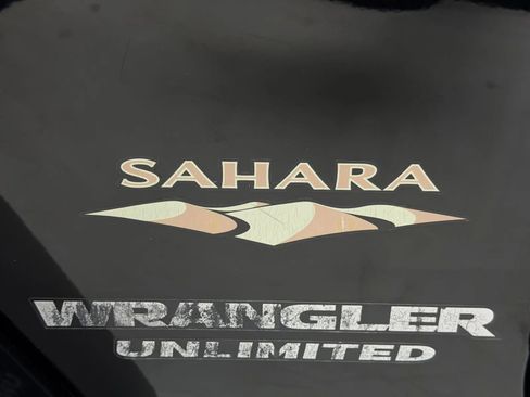 Used 2015 Jeep Wrangler Unlimited Sahara w/ Max Tow Package AWD/4WD image 5