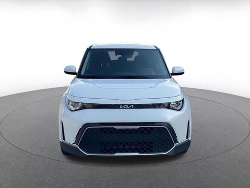 Used 2025 Kia Soul LX w/ LX Technology Package image 3