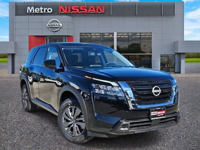 New 2025 Nissan Pathfinder S