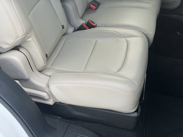 Used 2019 Ford Explorer FWD image 25