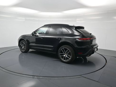 Used 2022 Porsche Macan image 3