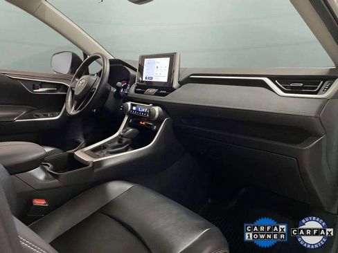 Used 2024 Toyota RAV4 XLE Premium image 22