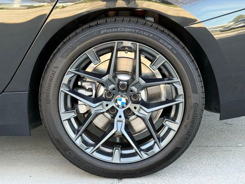 Used 2025 BMW 330i Sedan w/ Premium Package image 17