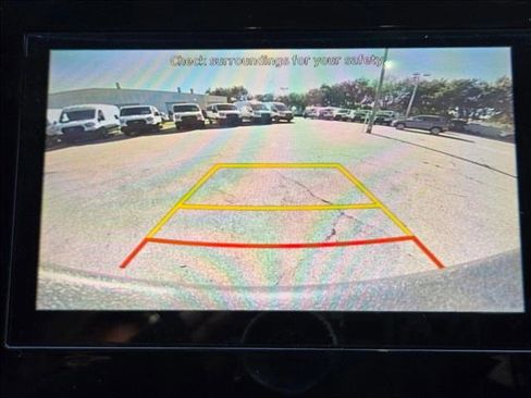 Used 2022 Hyundai Santa Cruz SEL Premium image 13