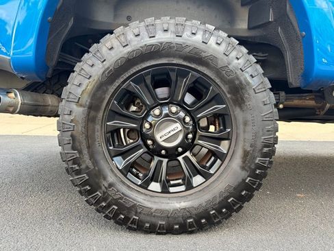 Used 2020 Ford F250 Platinum w/ Tremor Off-Road Package AWD/4WD image 38