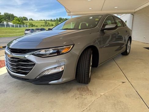 Used 2024 Chevrolet Malibu LT FWD image 10