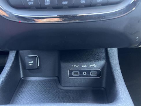 Used 2020 Dodge Durango R/T w/ Technology Group AWD/4WD image 33