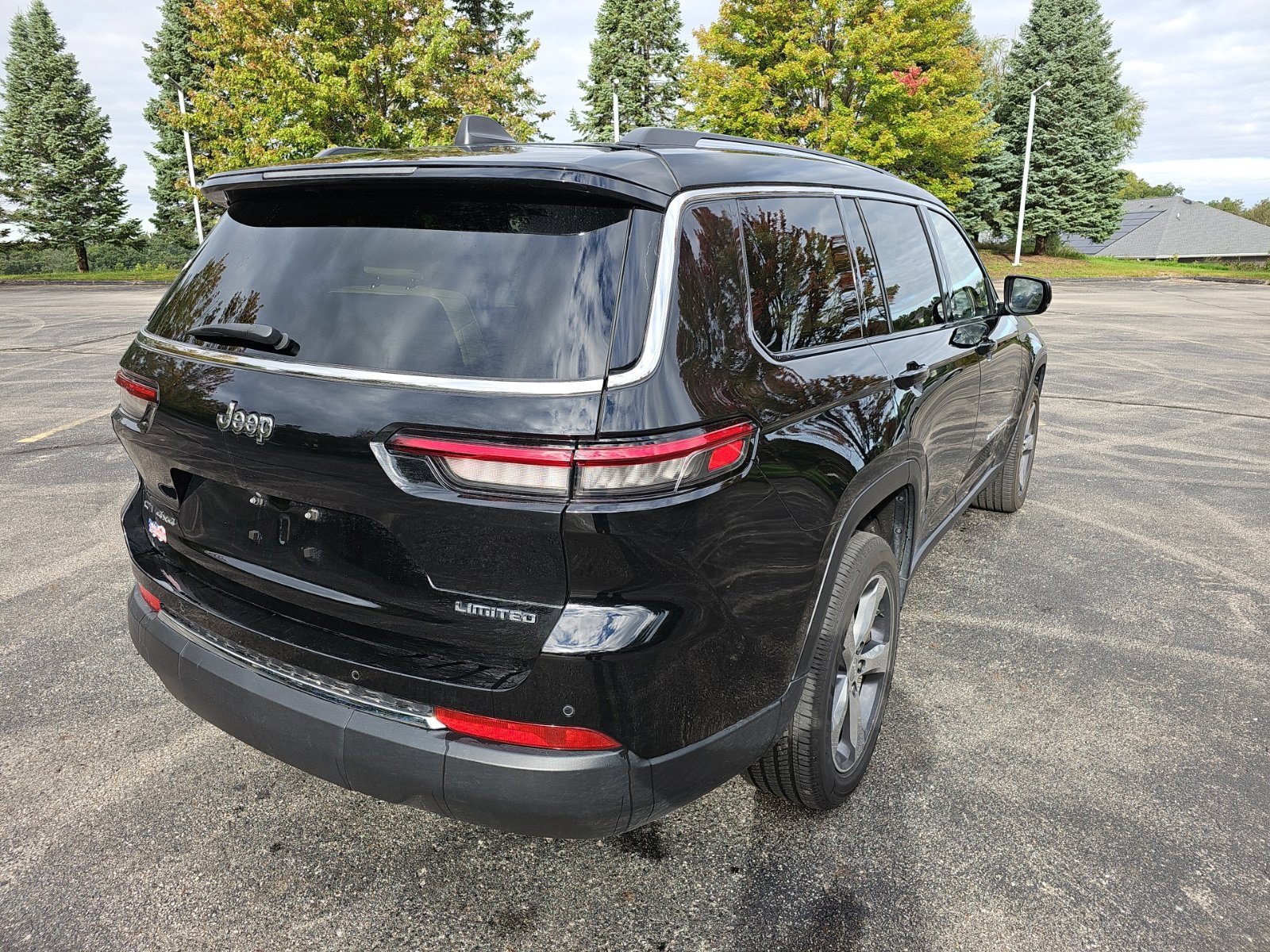 Used 2021 Jeep Grand Cherokee L Limited AWD/4WD image 6