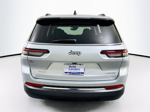 Used 2023 Jeep Grand Cherokee L Laredo w/ Luxury Tech Group I AWD/4WD image 6