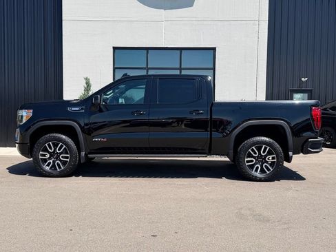 Used 2021 GMC Sierra 1500 AT4 w/ AT4 Premium Package AWD/4WD image 2