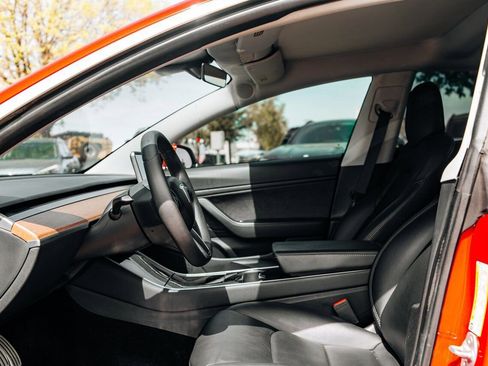 Used 2020 Tesla Model 3 Performance image 20