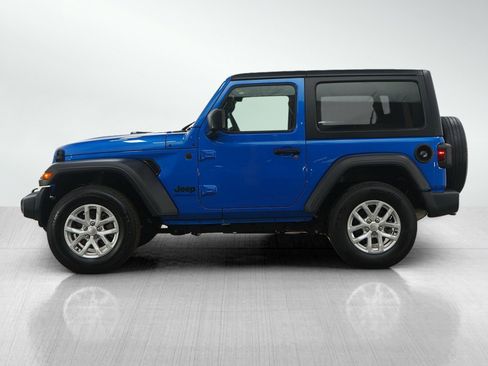 Used 2023 Jeep Wrangler Sport S image 2
