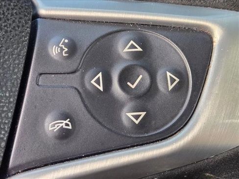 Used 2019 GMC Canyon SLT w/ Driver Alert Package image 13