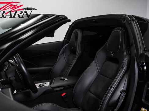 Used 2015 Chevrolet Corvette Z06 w/ 2LZ Preferred Equipment Group RWD image 29