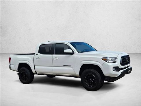Used 2021 Toyota Tacoma SR5 image 3