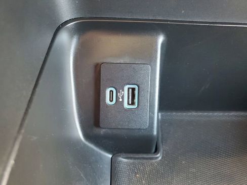 Certified 2022 Ford F150 XLT w/ Equipment Group 302A High image 29