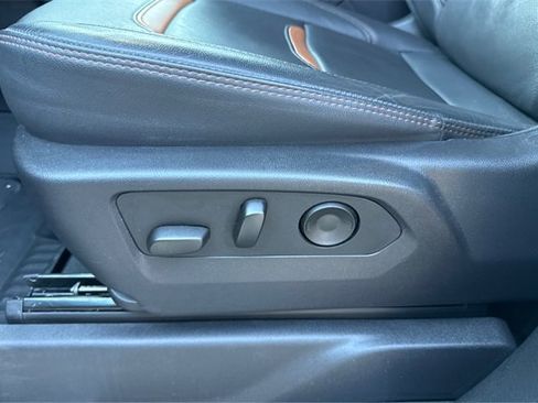 Used 2025 GMC Sierra 2500 AT4 w/ AT4 Premium Plus Package image 18