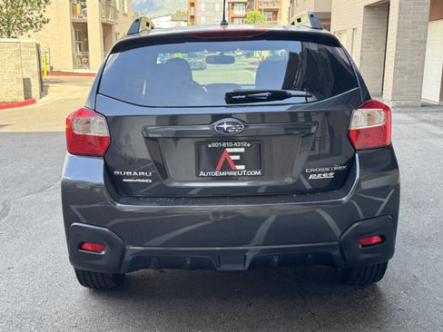 Used 2016 Subaru Crosstrek 2.0i Premium w/ Moonroof Package AWD/4WD image 4
