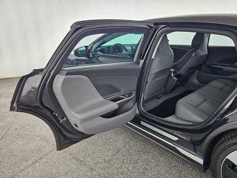 Used 2025 Lucid Air Touring AWD/4WD image 15