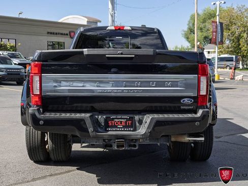 Used 2022 Ford F350 Platinum w/ FX4 Off-Road Package AWD/4WD image 22