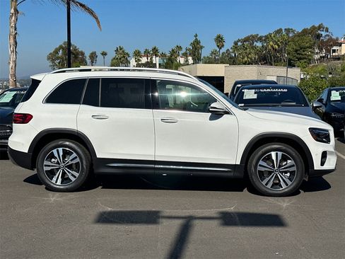 New 2026 Mercedes-Benz GLB 250 image 2